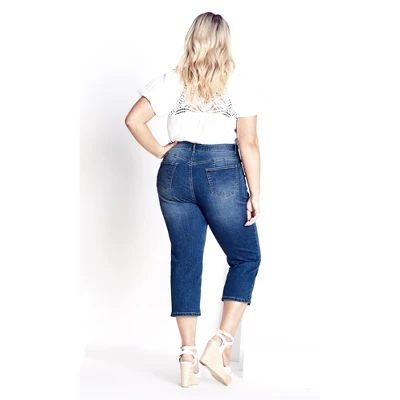 Women's Plus Size Slit Denim Capri - Medium Wash | AVENUE 3 Women's Plus Size Slit Denim Capri - Medium Wash | AVENUE