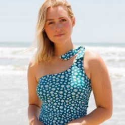 Calypsa Womens Layla Crop Swim Top -Style Haven Shop GUEST 38d5552e ccba 44e4 950b 4ab88399baad