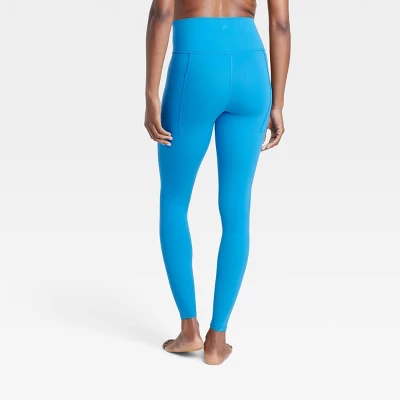 Women's Everyday Soft Ultra High-Rise Pocketed Leggings 27" - All In Motion™ 13 Women's Everyday Soft Ultra High-Rise Pocketed Leggings 27" - All In Motion™ - Image 11