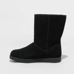 Women's Soph Shearling Style Boots - Universal Thread™