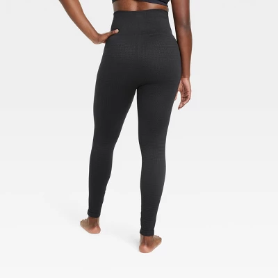 Women's Ultra High-Rise Seamless Waffle Leggings 26" - All In Motion™ 5 Women's Ultra High-Rise Seamless Waffle Leggings 26" - All In Motion™ - Image 3