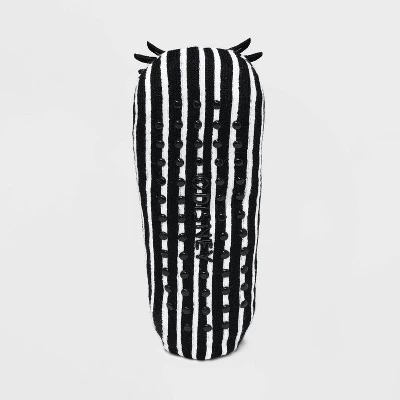 Women's The Nightmare Before Christmas Pull-On Slipper Socks With Grippers - Black/White 4-10 5 Women's The Nightmare Before Christmas Pull-On Slipper Socks With Grippers - Black/White 4-10 - Image 3