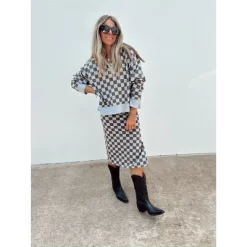 Women's Ascot + Hart Collared Checkered Long Sleeved Graphic Pullover -Style Haven Shop GUEST fa8dca93 3070 4fd3 a5b6 854487744b3c